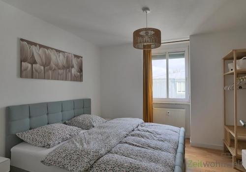 Blick ins Schlafzimmer