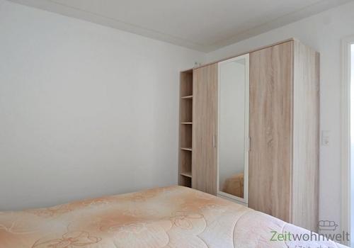 Kleiderschrank