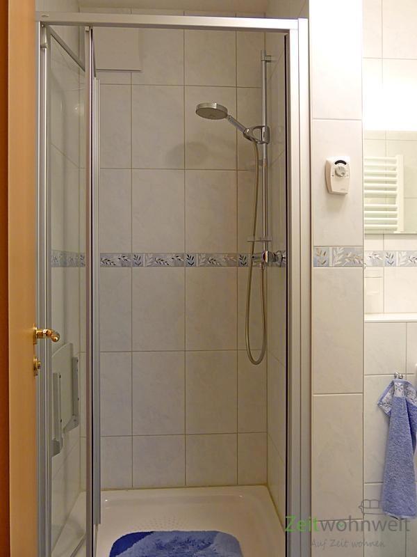 Dusche im kleinen Bad