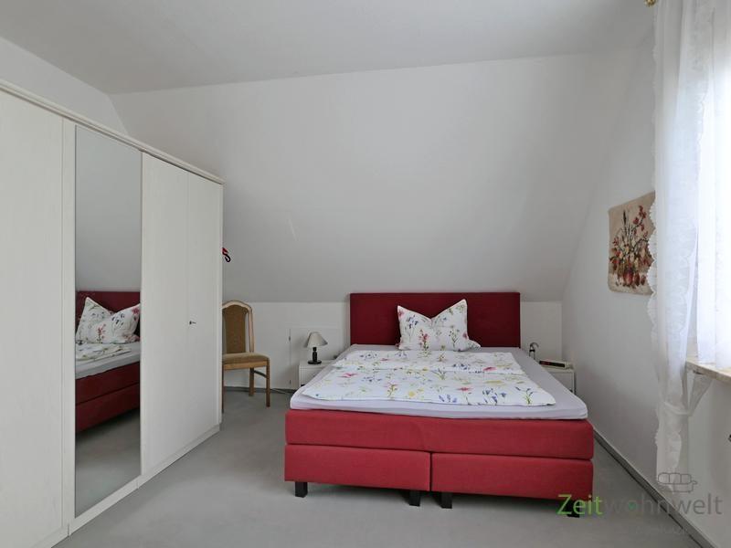 Doppelbett im Schlafzimmer