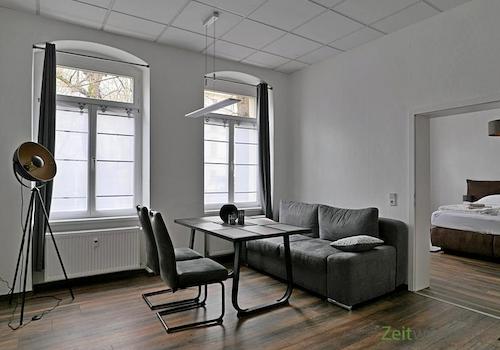 Blick ins Wohnzimmer