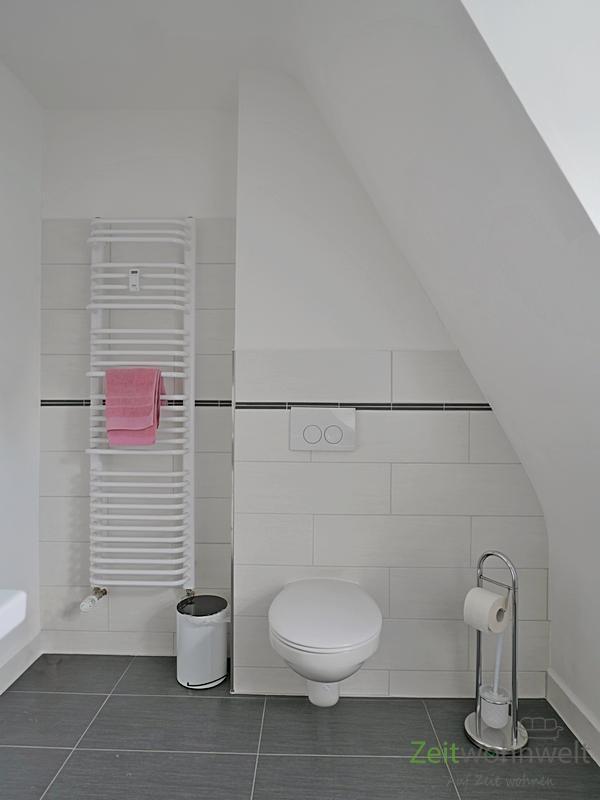 WC und Handtuchheizkörper