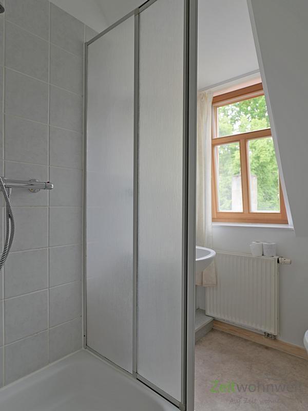 Dusche im Bad