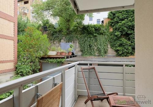 Balkonblick zum Garten