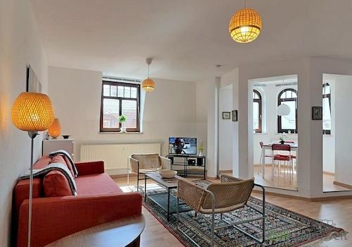 Blick ins Wohnzimmer