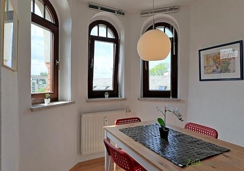 Esstisch im Erker