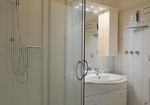Bad mit Dusche