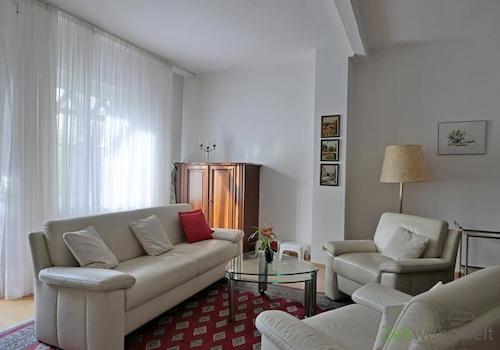 gemütliche Sofa-Sitzecke