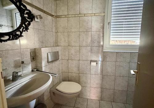Badezimmer EG