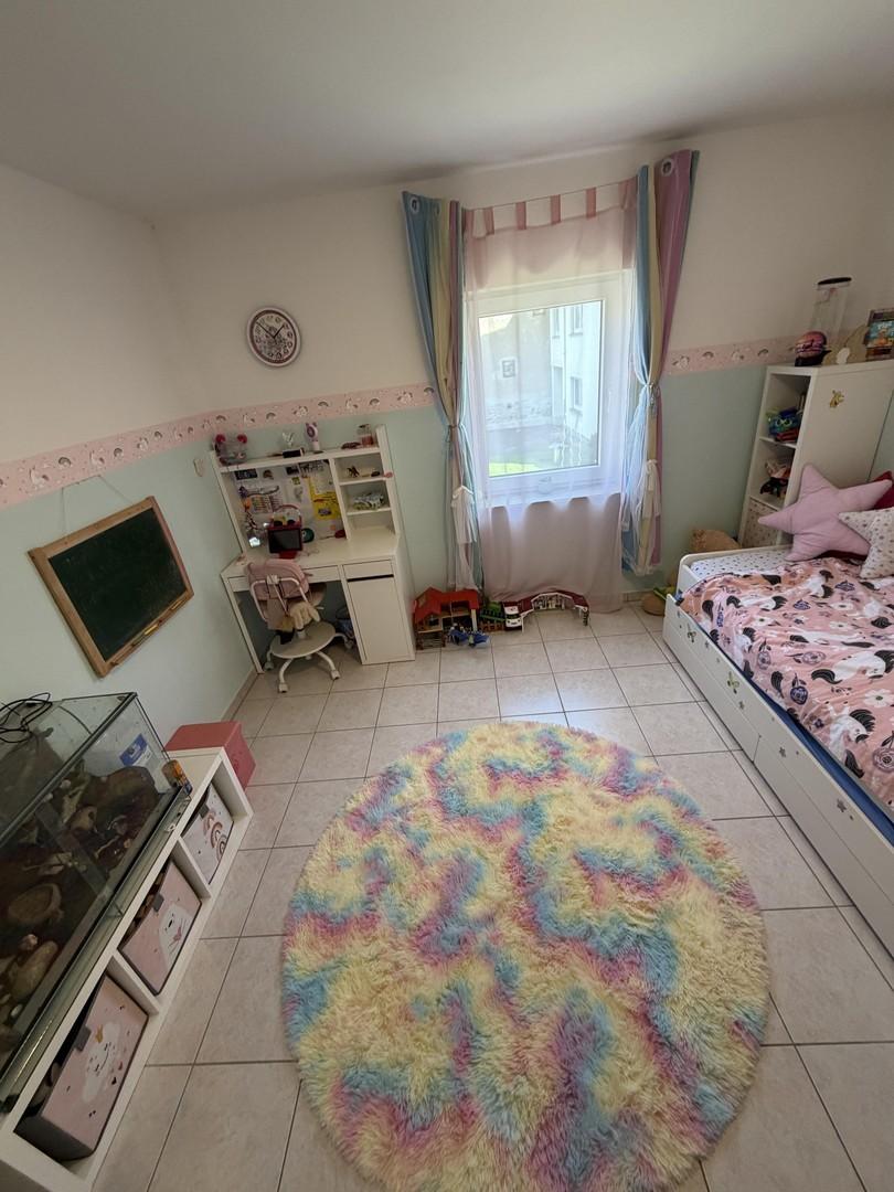 Kinder-/Arbeits-/Gästezimmer