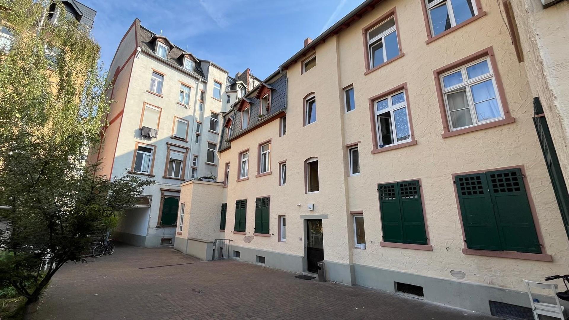 Blick auf das Haupthaus