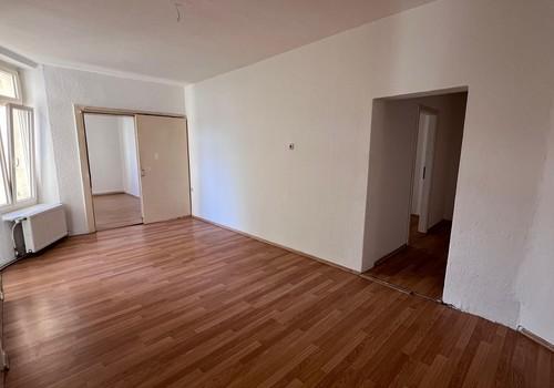 sonnenverwöhntes Wohnzimmer