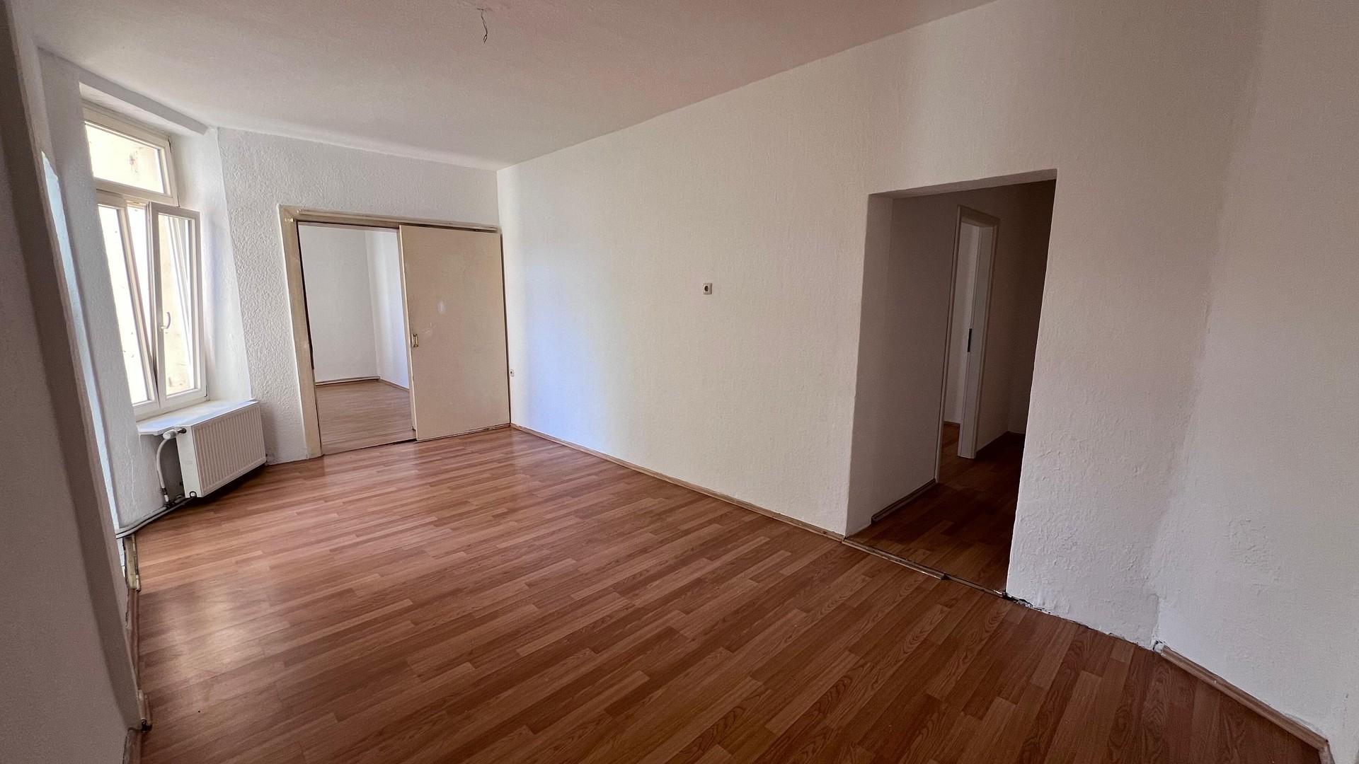 sonnenverwöhntes Wohnzimmer