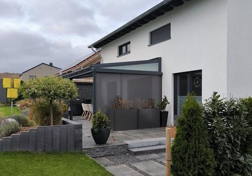 Süden mit Überdachter Terrasse