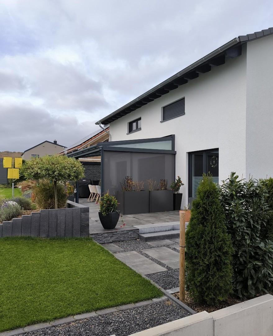 Süden mit Überdachter Terrasse