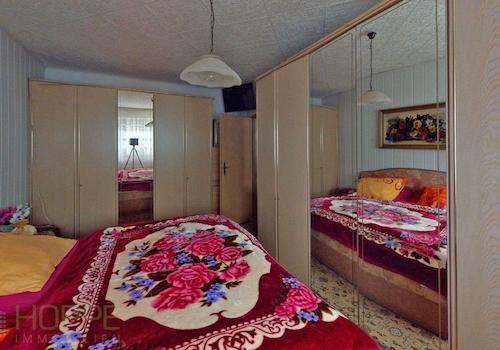 Schlafzimmer Bild 2