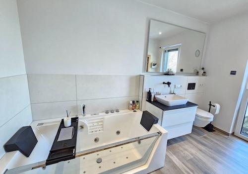 Whirlpoolbadewanne