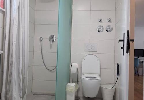 Badezimmer Ansicht2