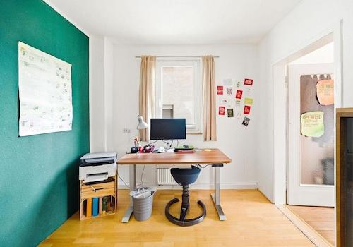 halbes Zimmer im 1. OG