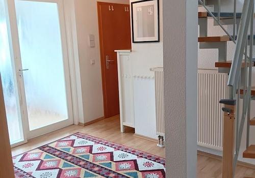 Eingang und Innentrappe