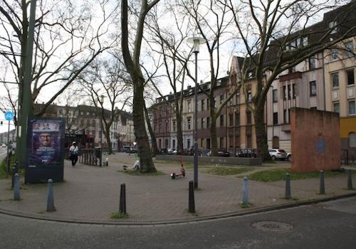 Straßenansicht