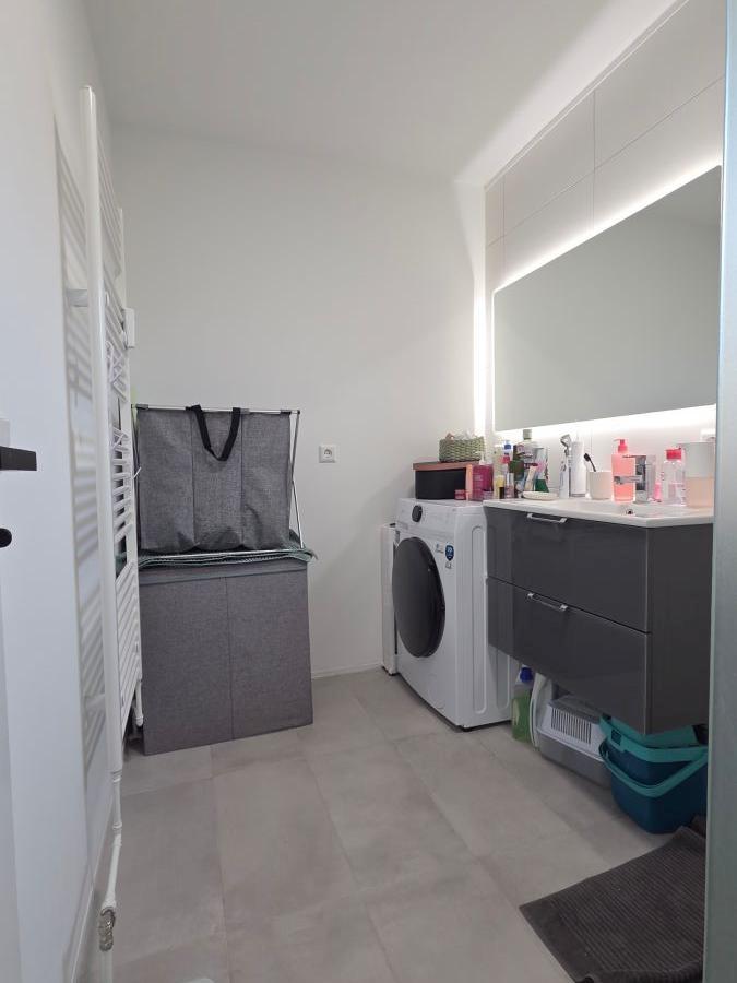 Badezimmer Ansicht1