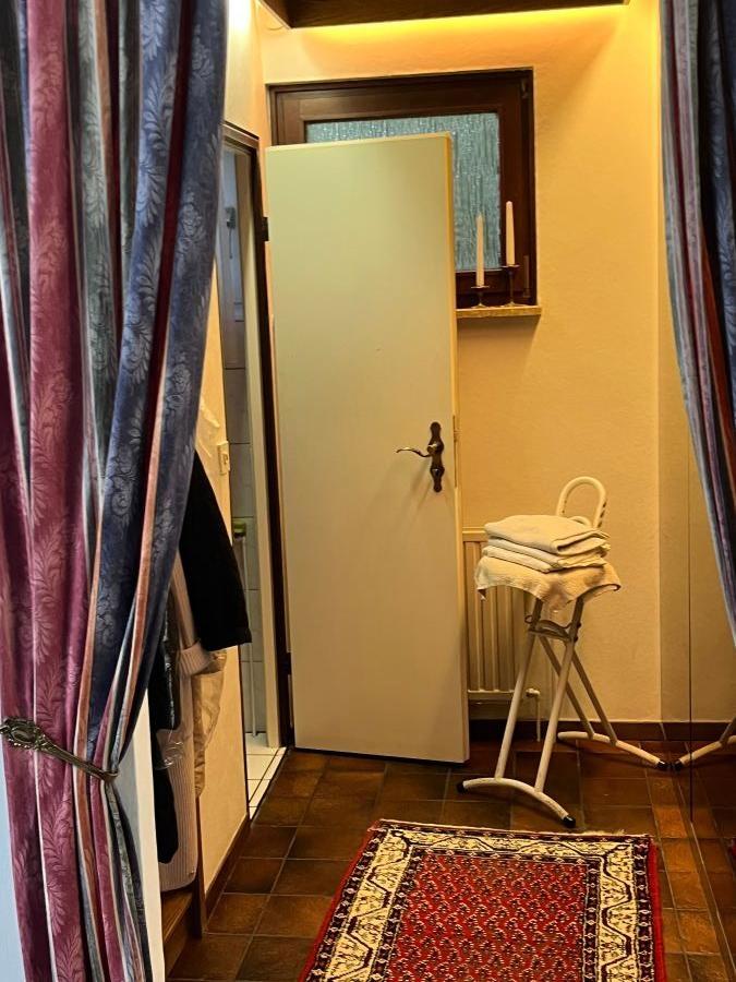 EG Flur zum Gäste WC & Garderobe