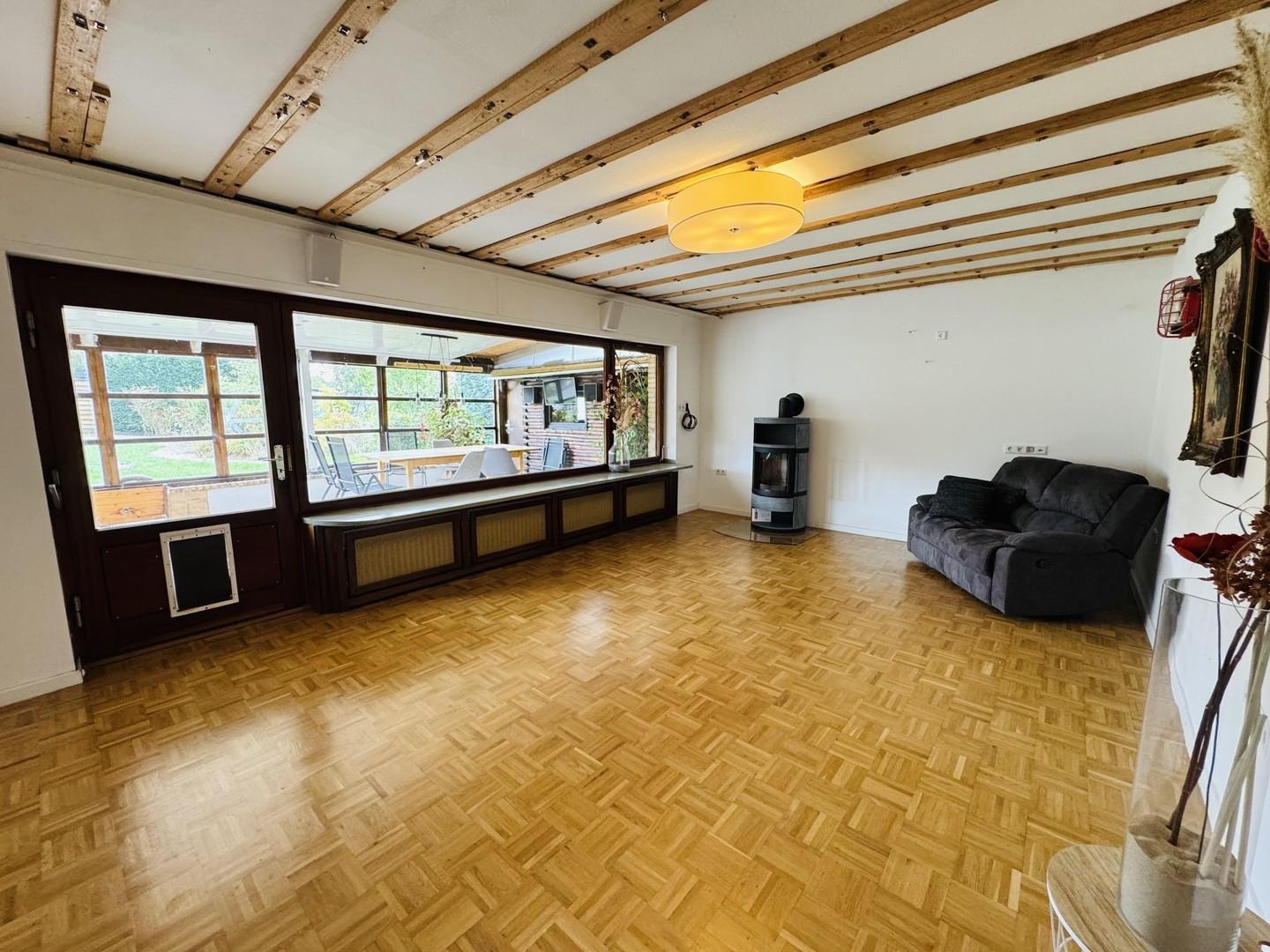Zimmer 3 / Wohzimmer im EG 