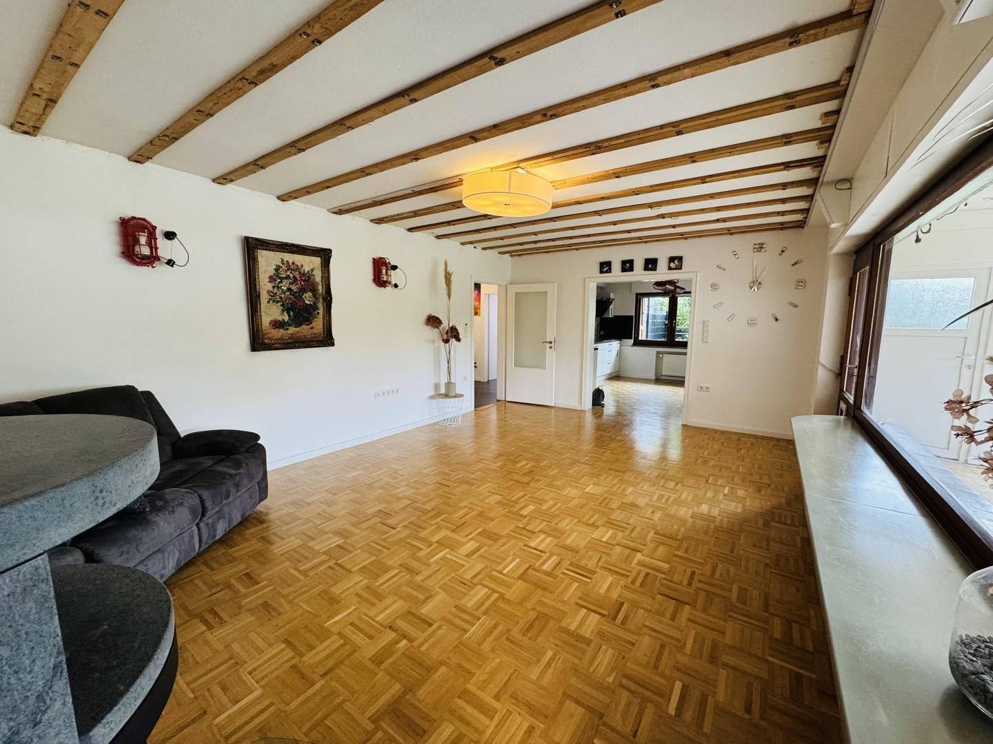 Zimmer 3 / Wohzimmer im EG 
