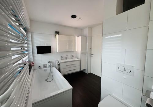 Badezimmer im EG