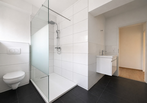 Badezimmer Ansicht 2