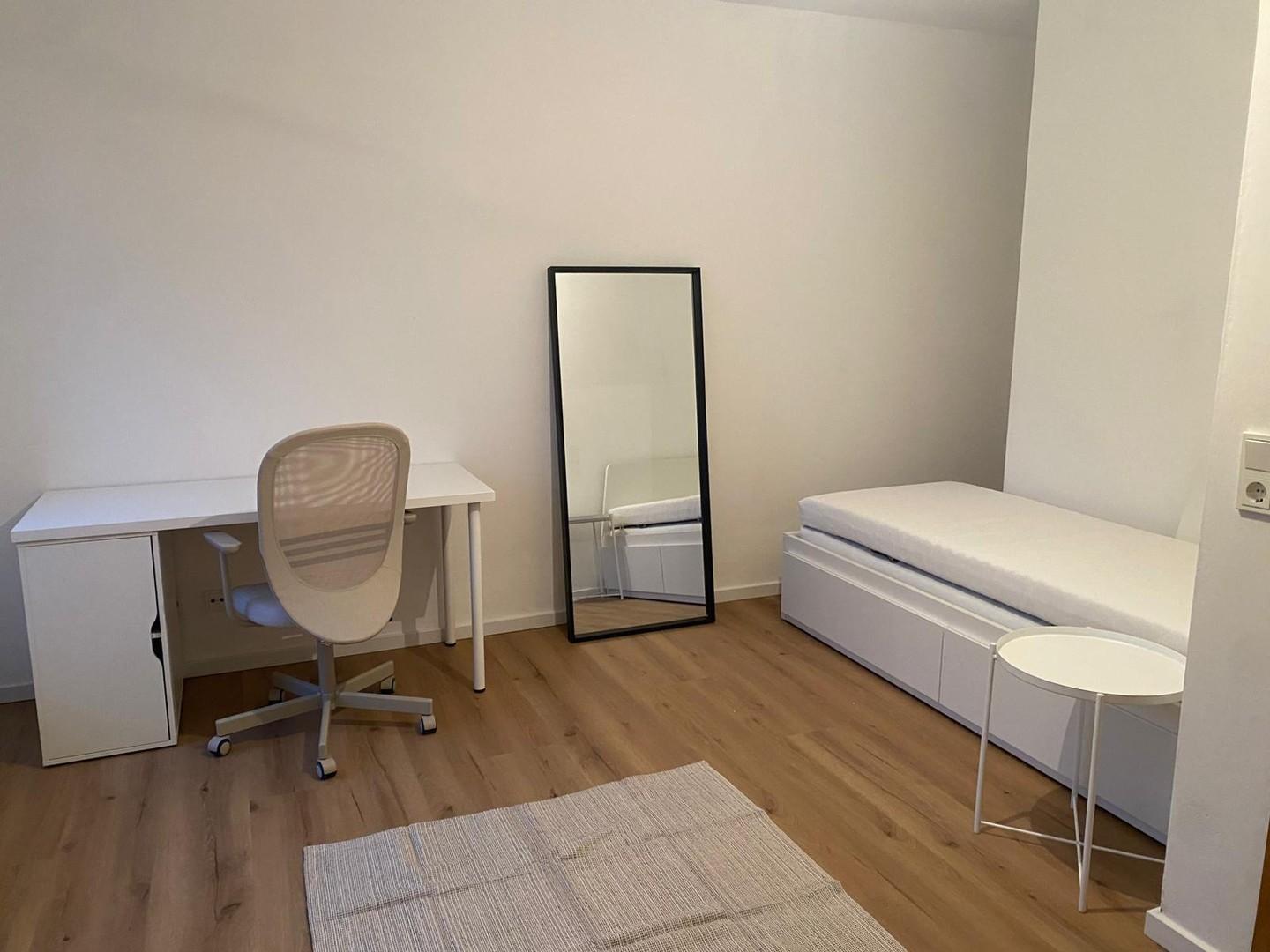 Zimmer 1
