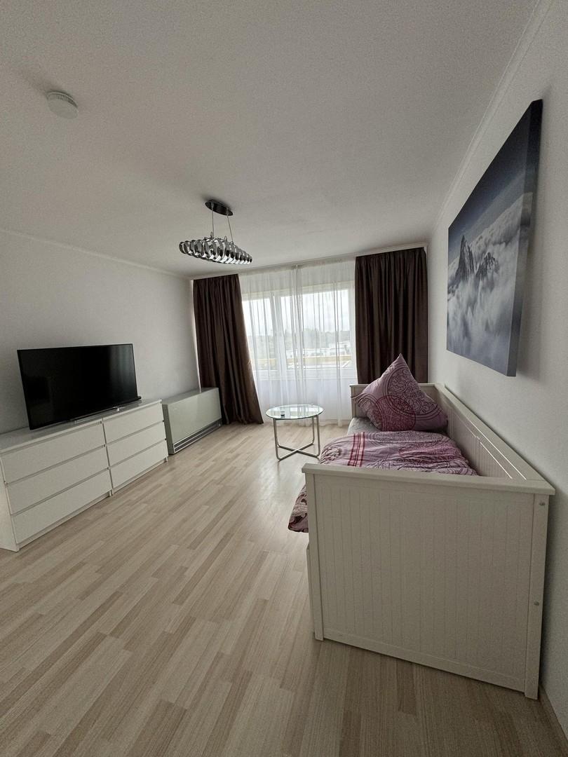 Wohn - und Schlafzimmer