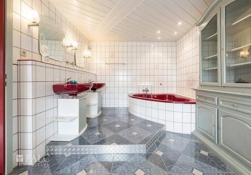 Badezimmer EG