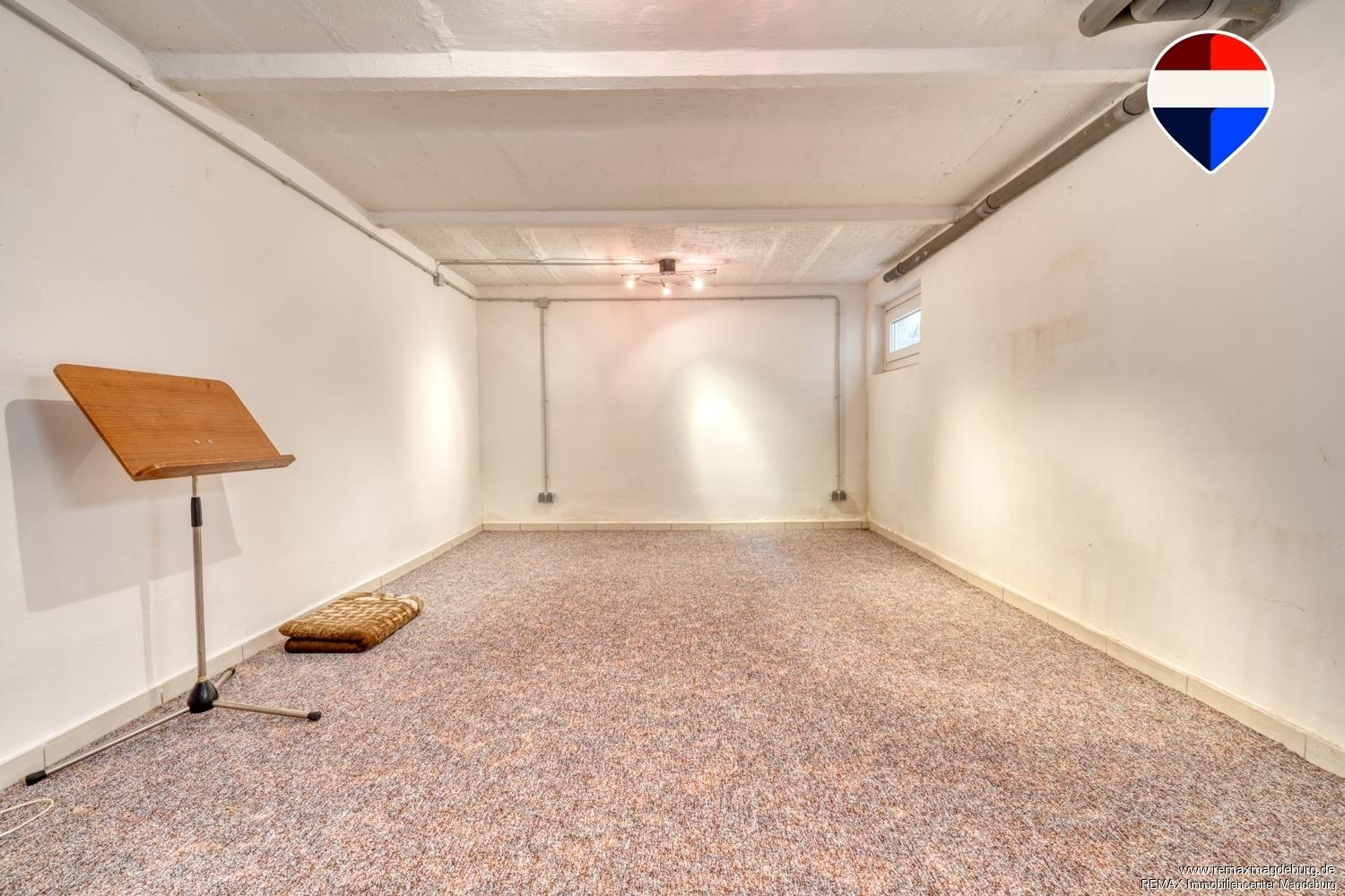Musikzimmer KG