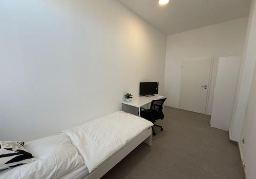 Zimmer 8 EG