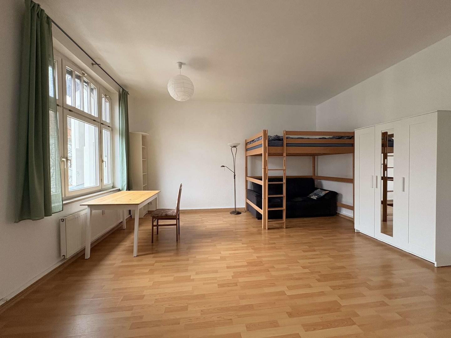 Wohnzimmer (noch bewohnt)
