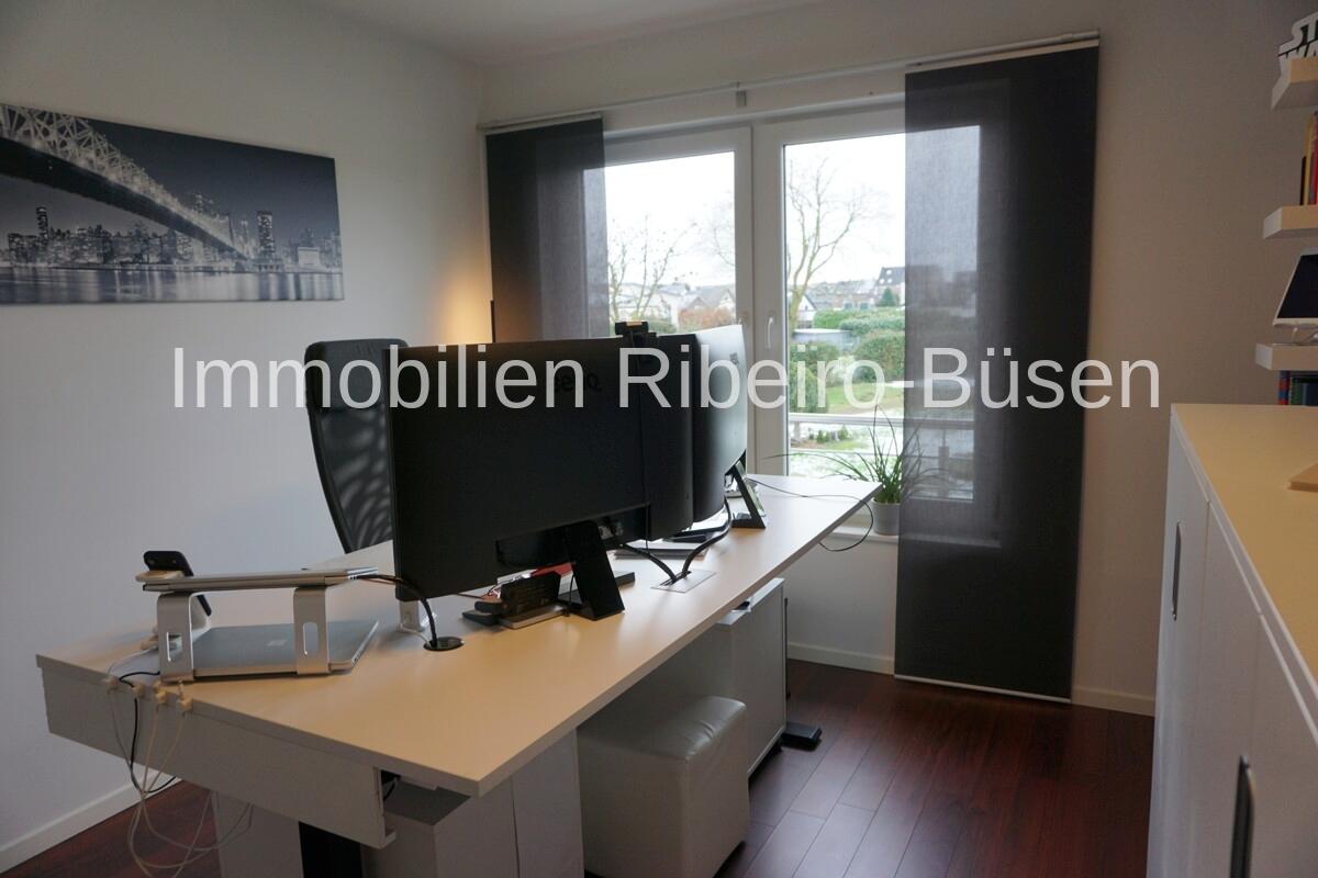 Das Arbeitszimmer im Obergeschoss