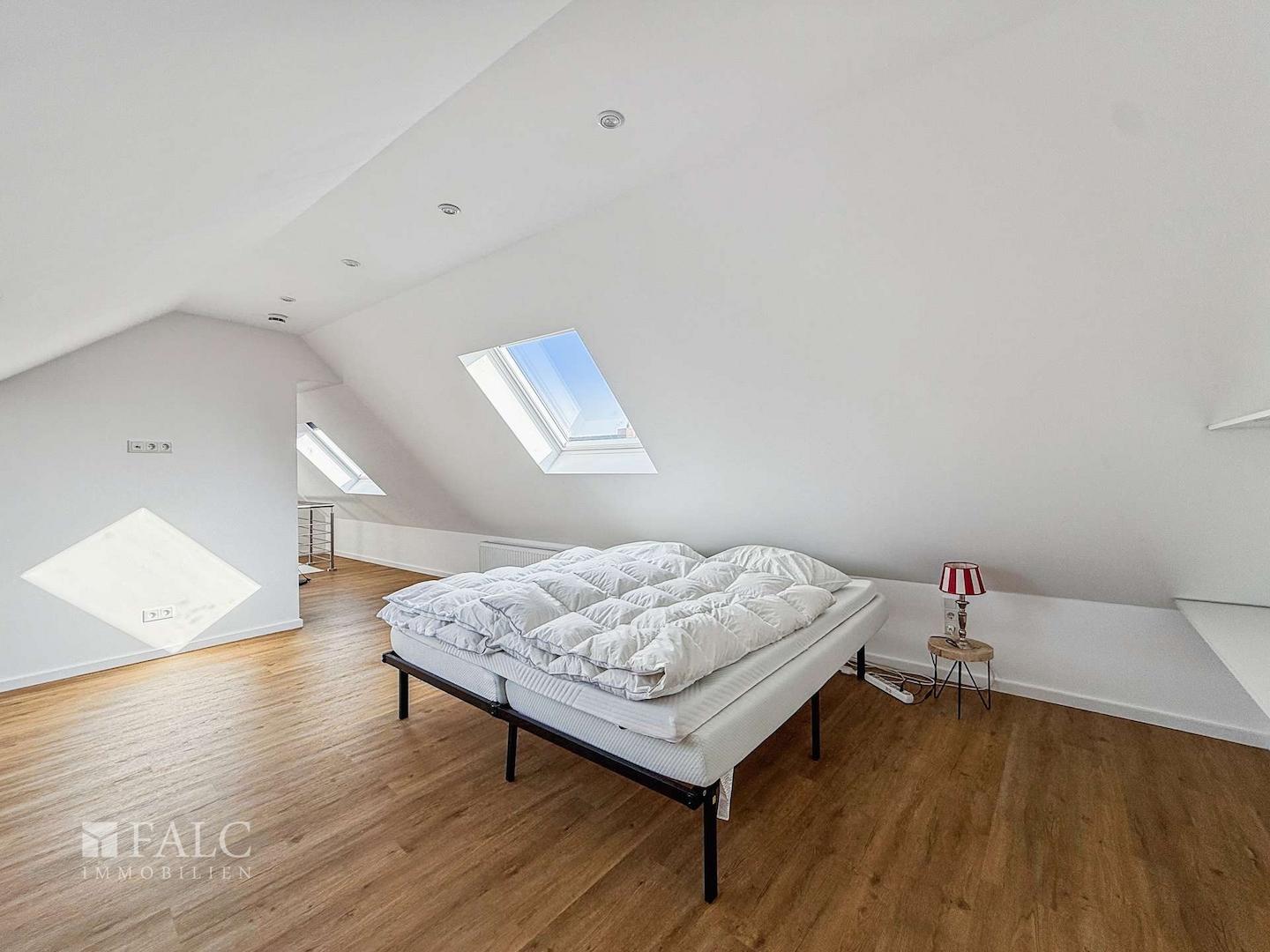Schlafzimmer DG