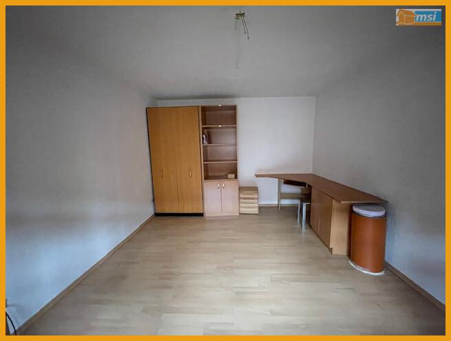 Durchgangszimmer OG