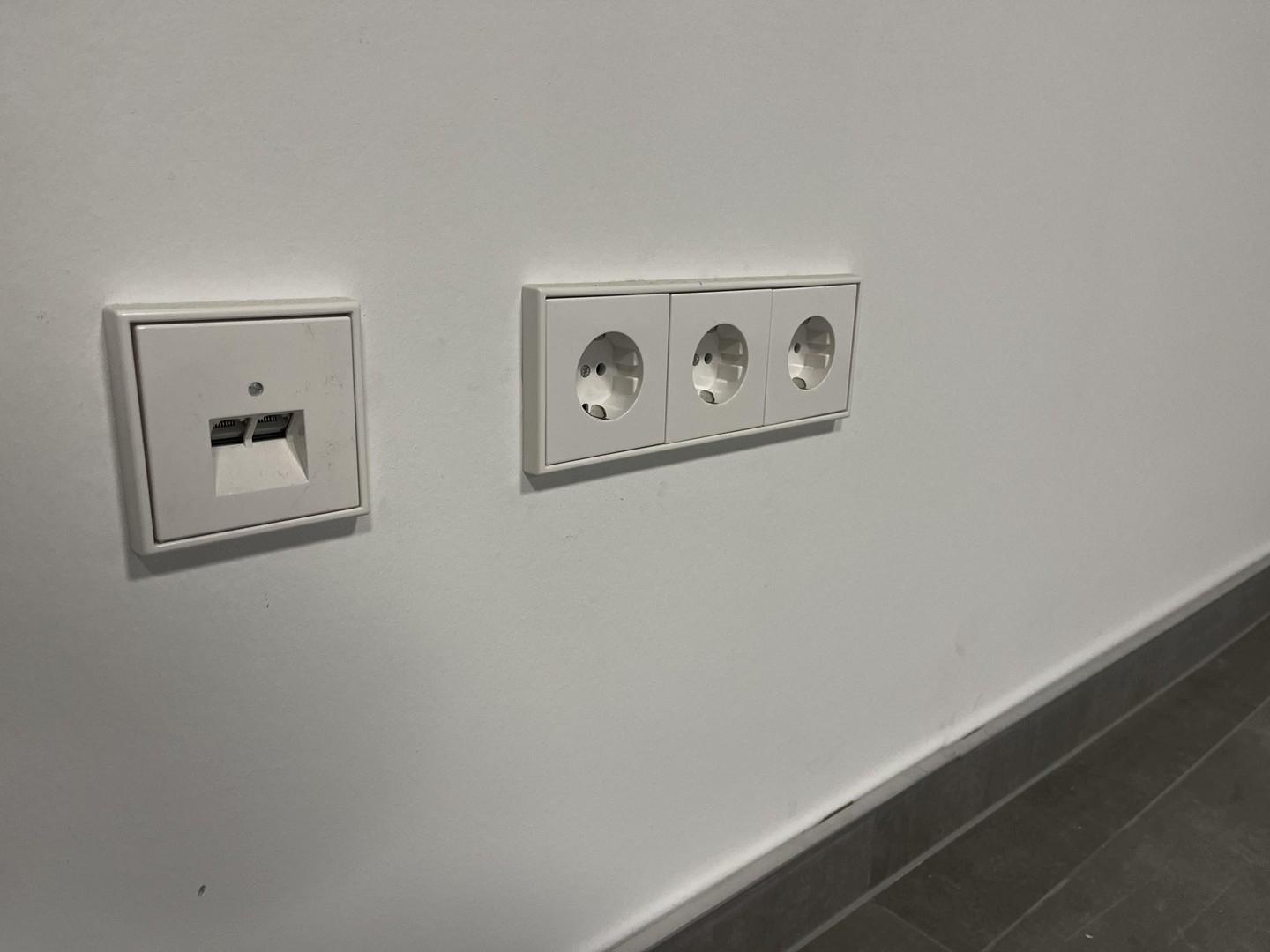 Lan- und Steckdosen
