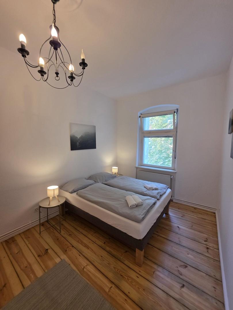 Schlafzimmer 2