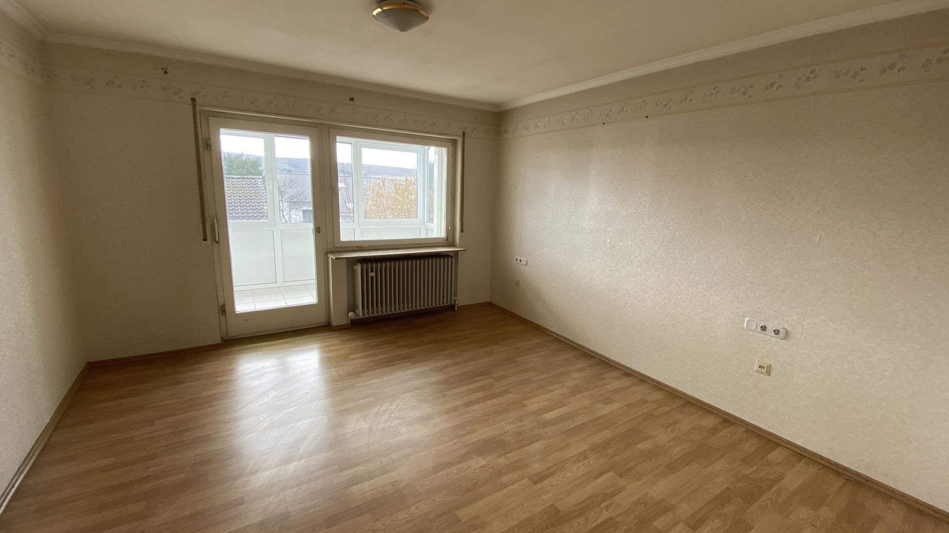 Schlafzimmer mit Zugang zum Wintergarten