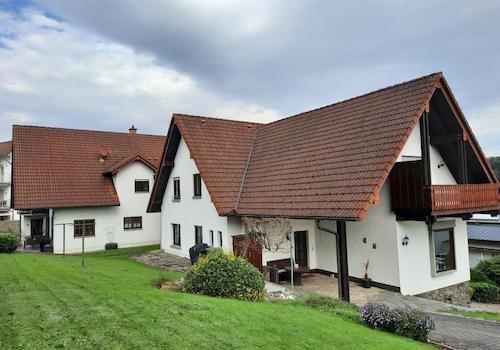 Aussenansicht Süd-West EG-Gartenterrasse_01