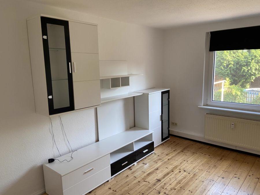 (05a) Zimmer 2 (Möbel Mietereigentum)