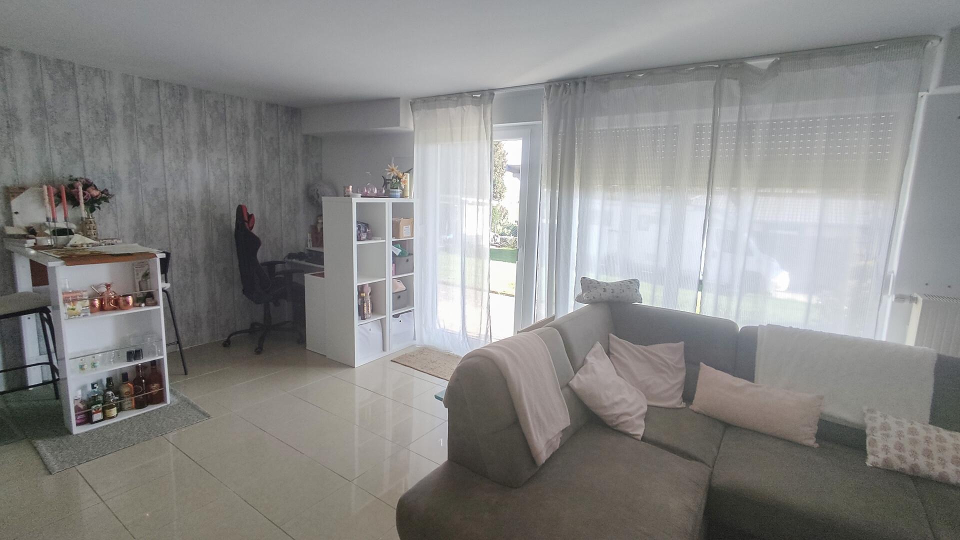 Wohnzimmer UG