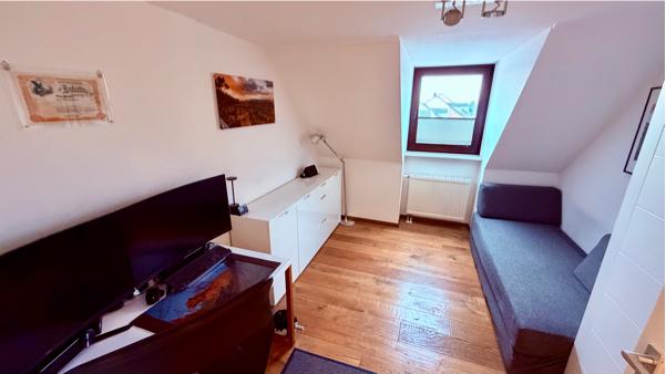 Gästezimmer Büro.jpeg