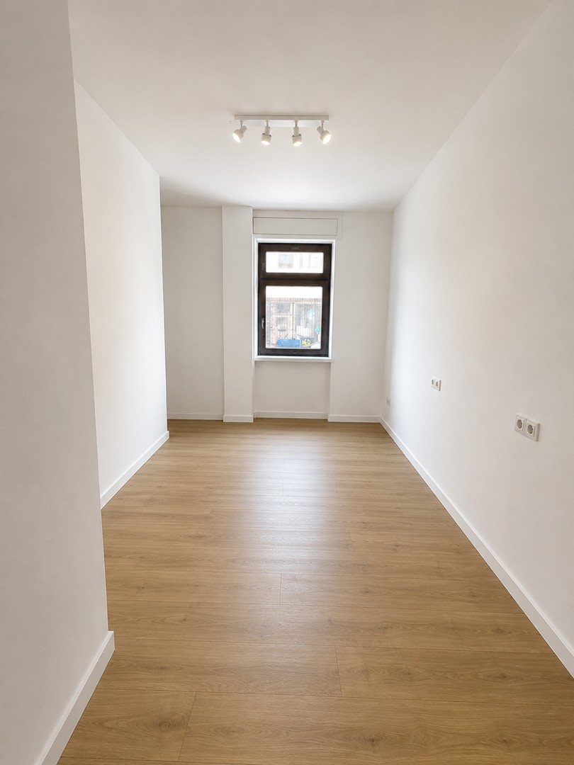 WG Zimmer zur Straßenseite