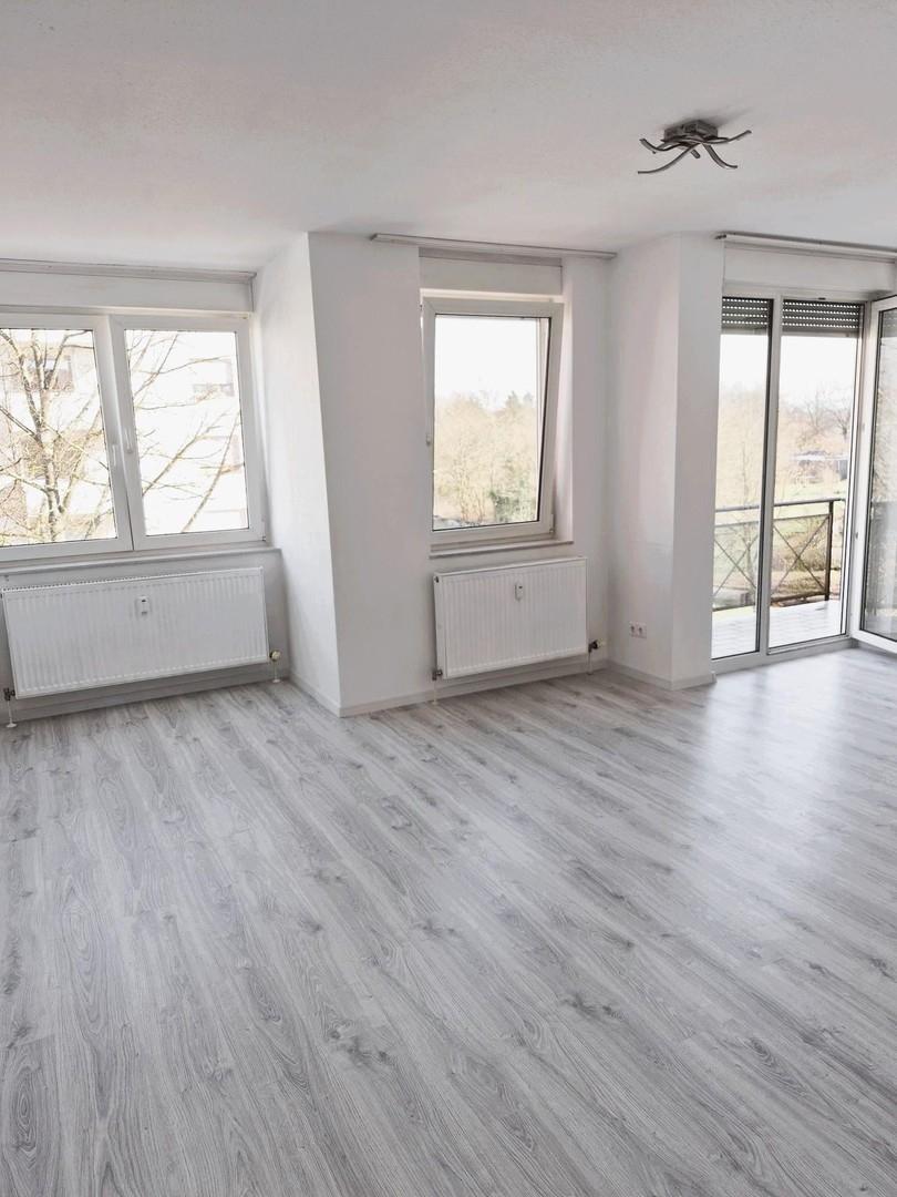 Wohnzimmer Blick zum Fenster