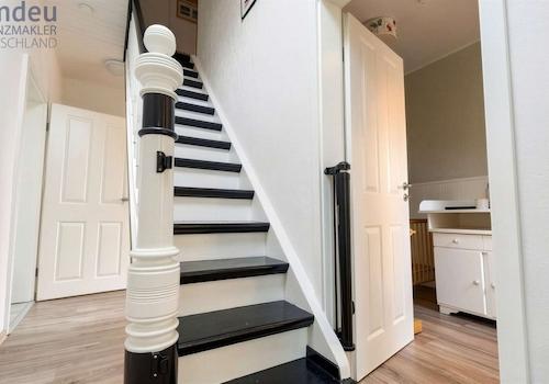 Diele mit Treppe